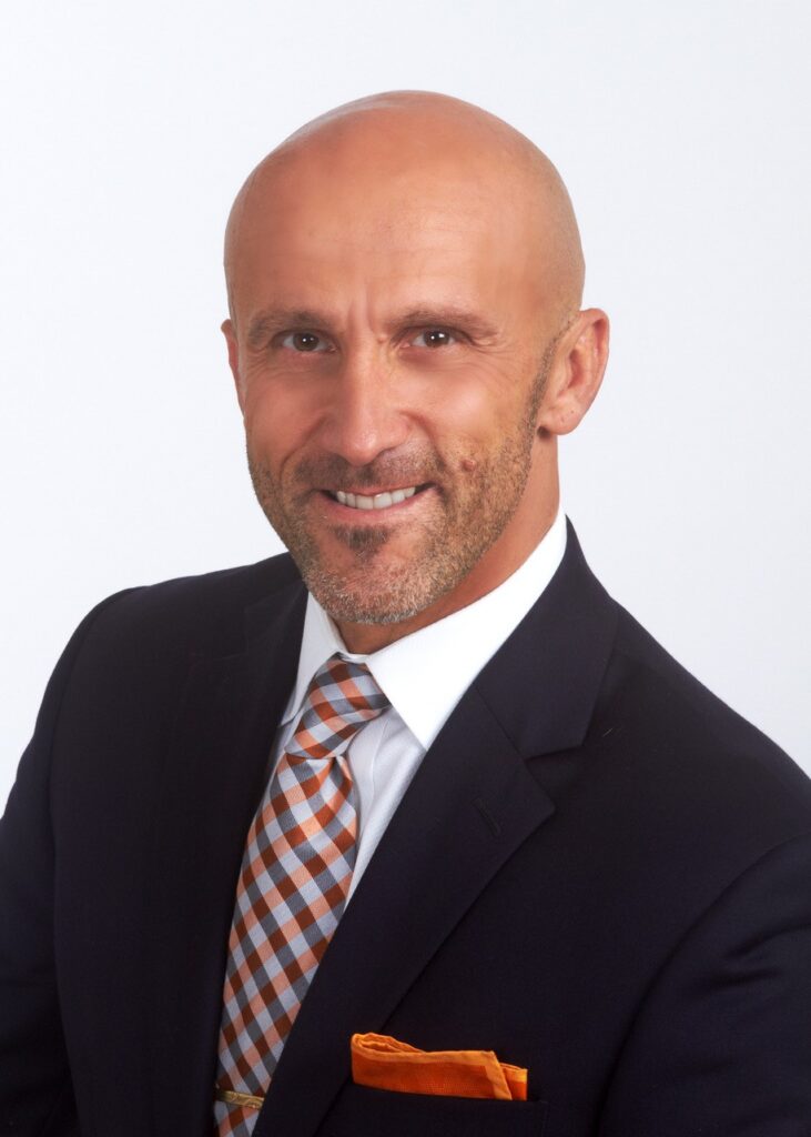 headshot of Max Lippolis